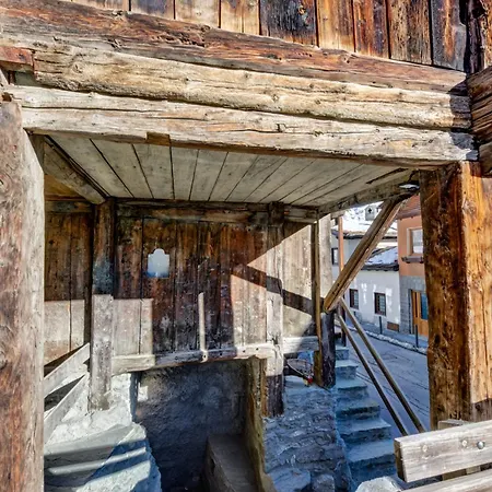 Maison Chasseur Alpine Design Champoluc
